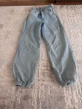 Express Light Blue Cropped Ankle Jeans